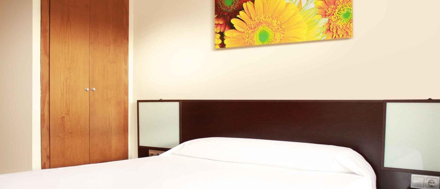 CONJUNTO DE APARTAMENTOS TURISTICOS MARINA REY Almería CONJUNTO DE APARTAMENTOS TURISTICOS MARINA REY Almería